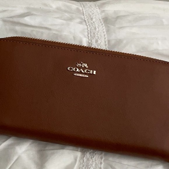 NWOT - Coach Saddle Brown Smooth Leather Wallet - Picture 6 of 14